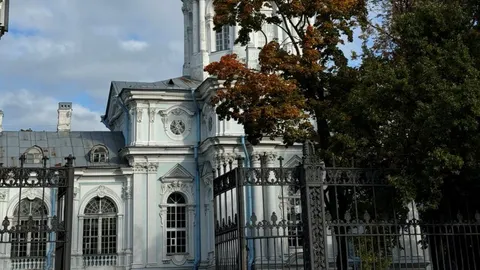 Афиша: Подъём на звонницу Смольного собора в Санкт-Петербурге 12 марта 2026