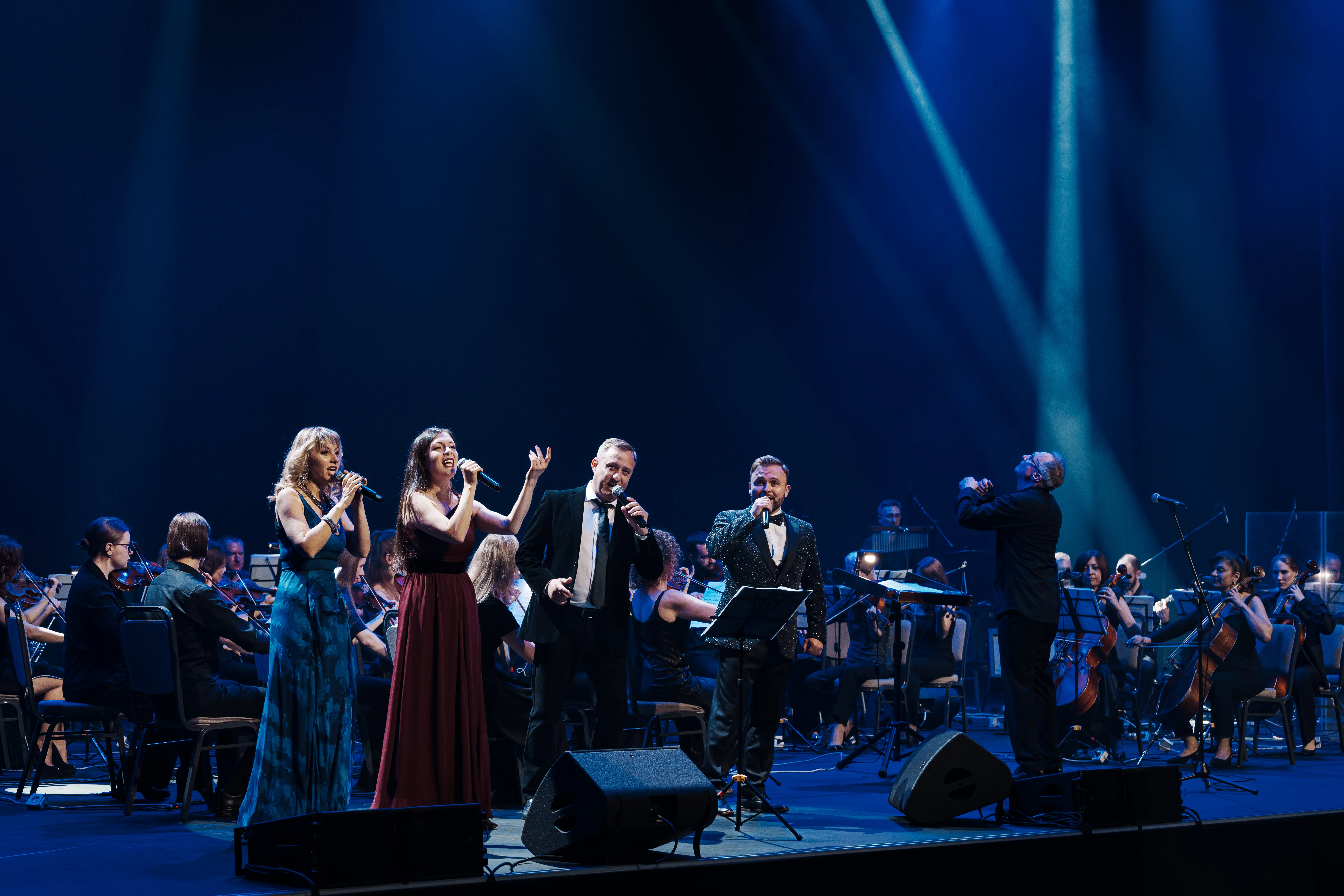 Афиша: Симфотека. Эстрада 90-х с оркестром в Сочи 26 марта 2026