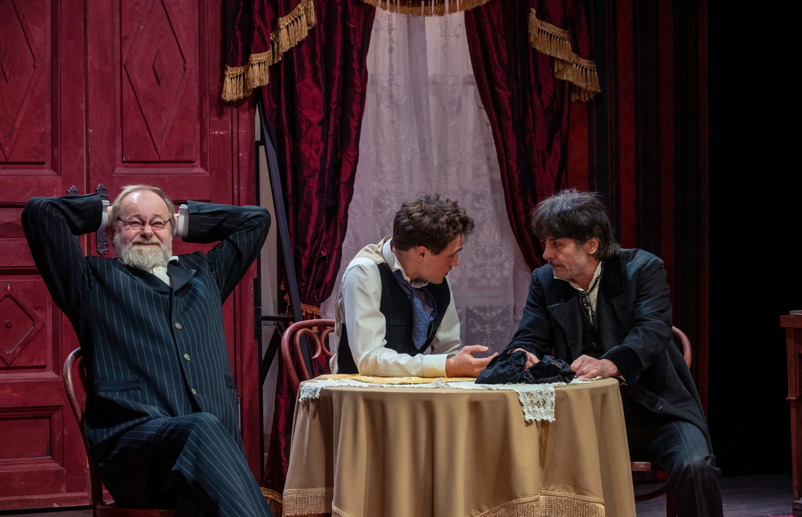 Афиша: Сверх комплекта в Москве 26 марта 2026