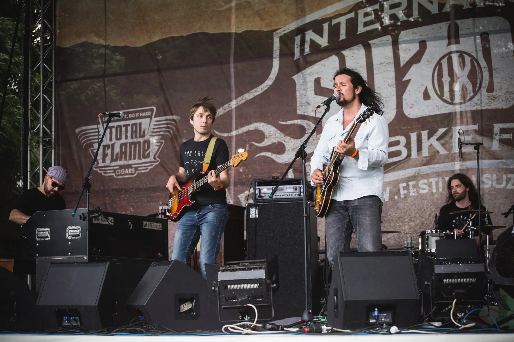 Афиша: The Slowhands. Eric Clapton Tribute в Москве 27 марта 2026