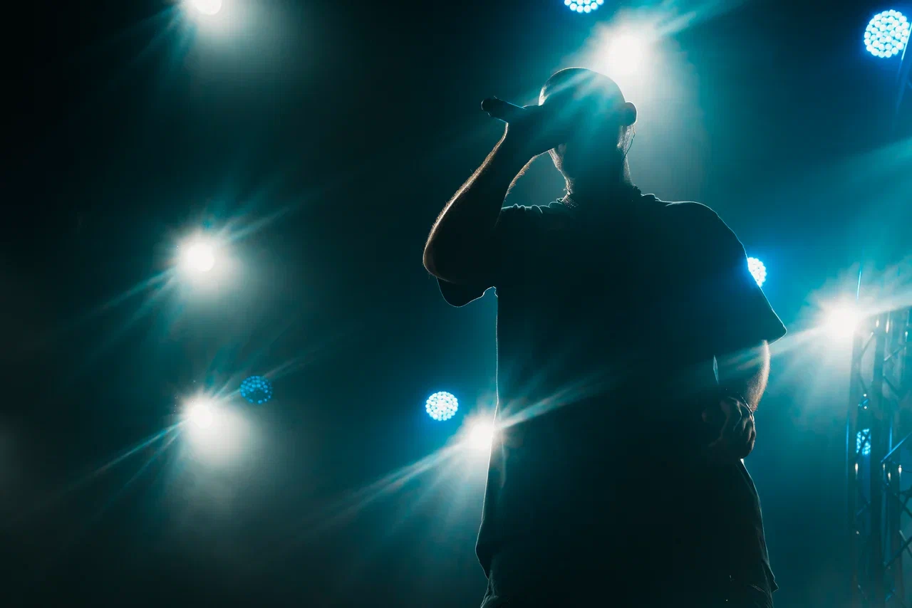 Афиша: V $ X V PRiNCE в Москве 28 марта 2026