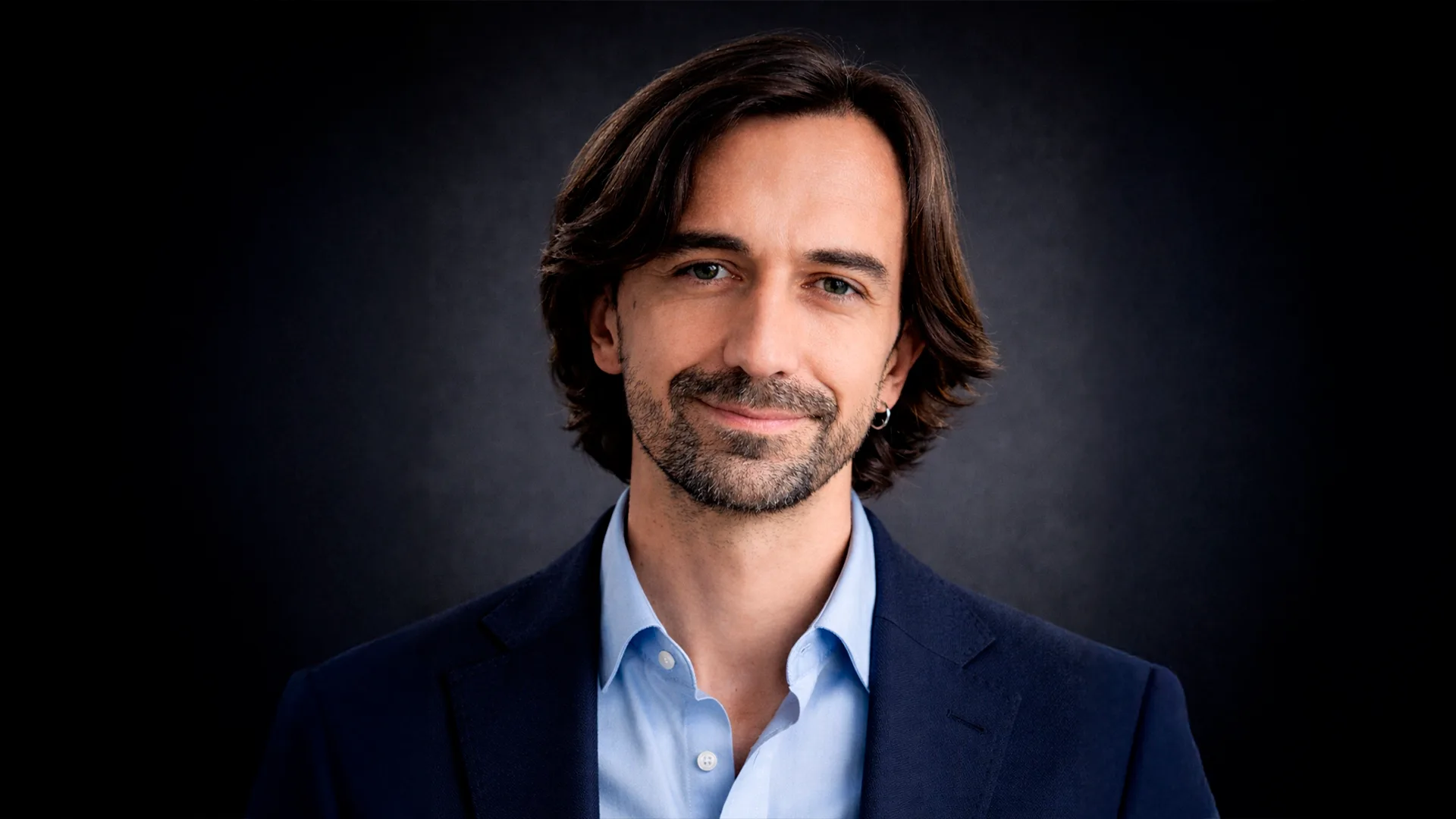 Афиша: Виктор Храповицкий. Ферруччо Ламборгини против Энцо Феррари в Москве 26 марта 2026