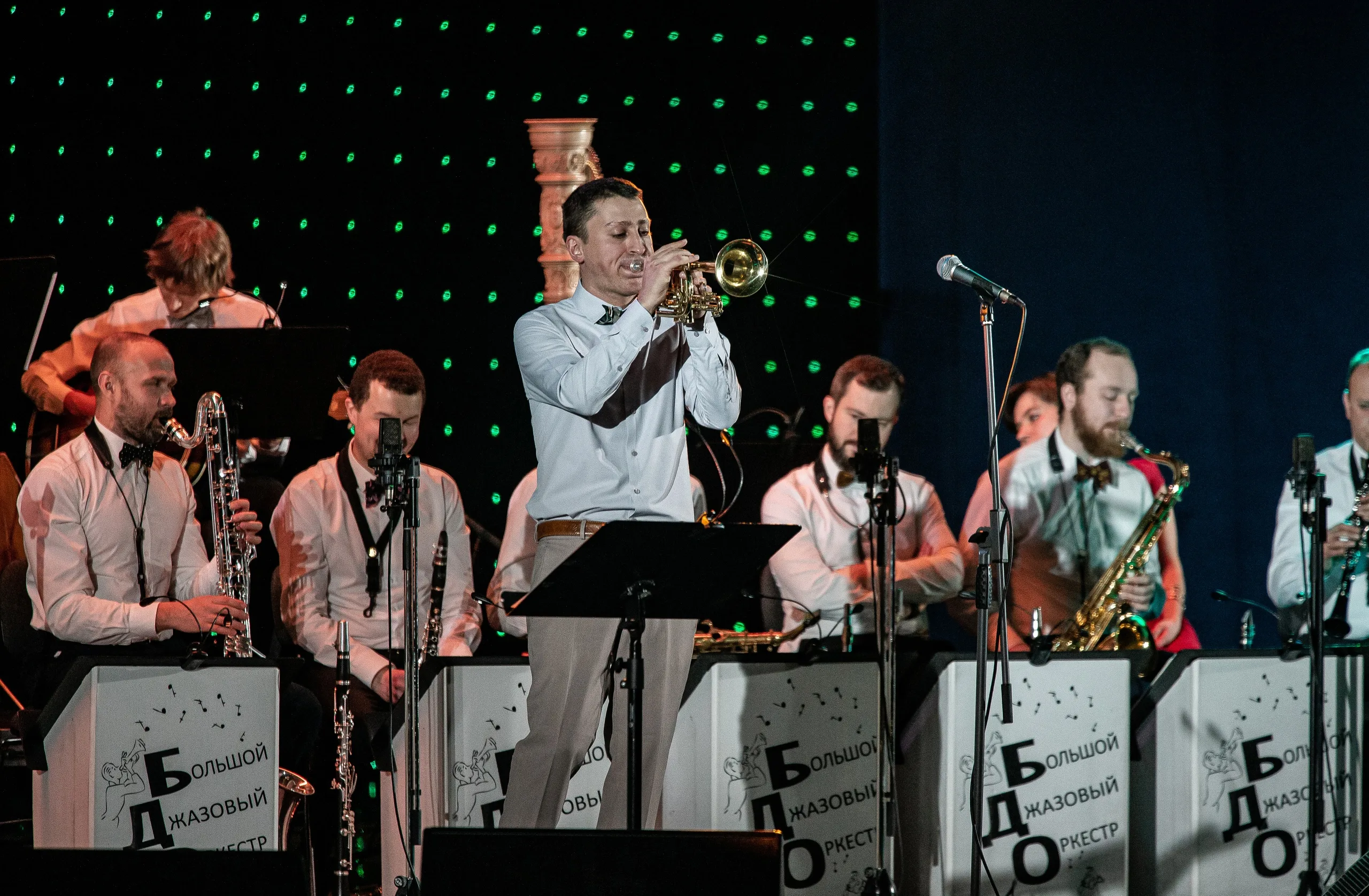 Афиша: Воскресный бранч с джазовым ансамблем Петра Востокова в Москве 29 марта 2026