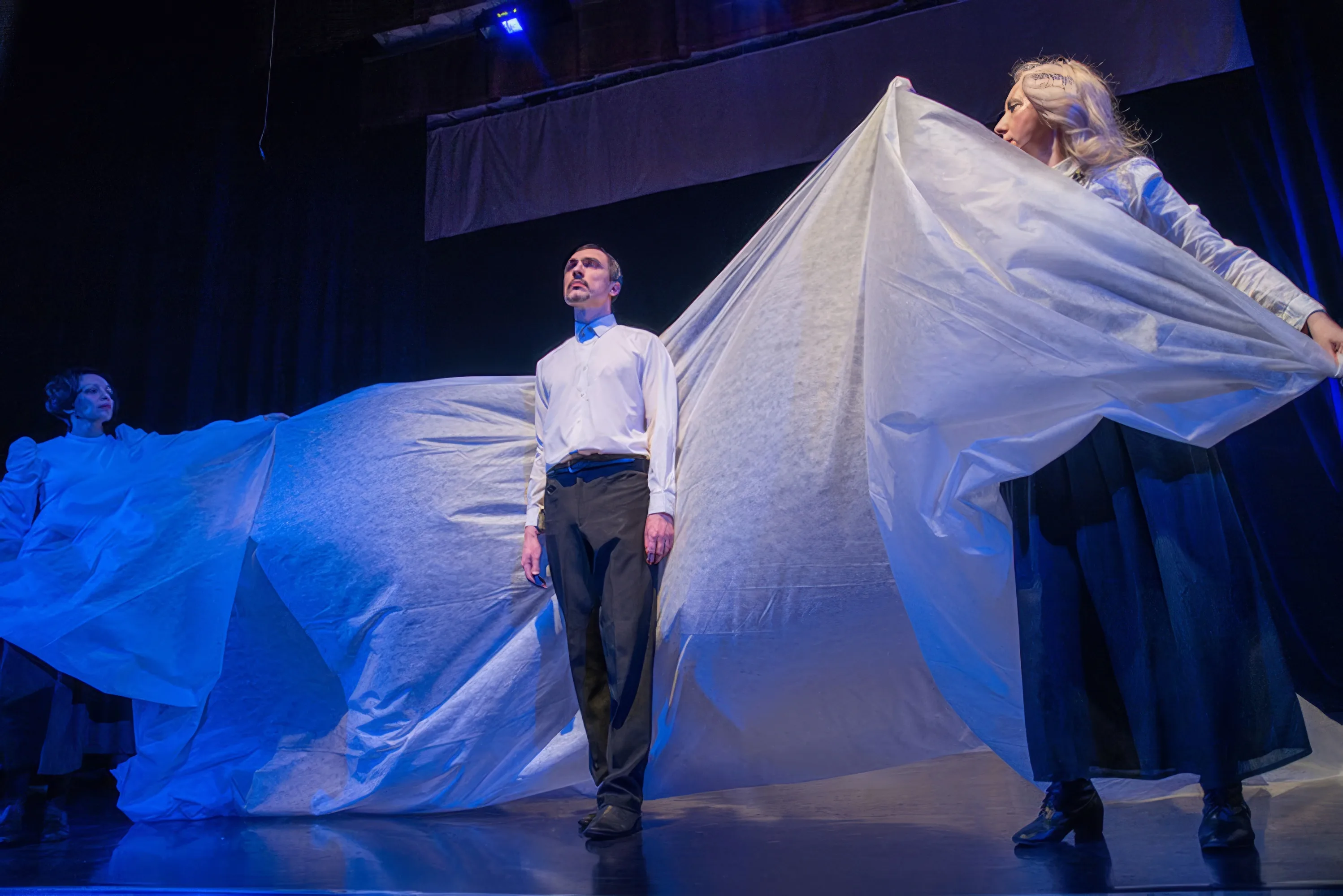 Афиша: Высокие материи в Новосибирске 28 марта 2026