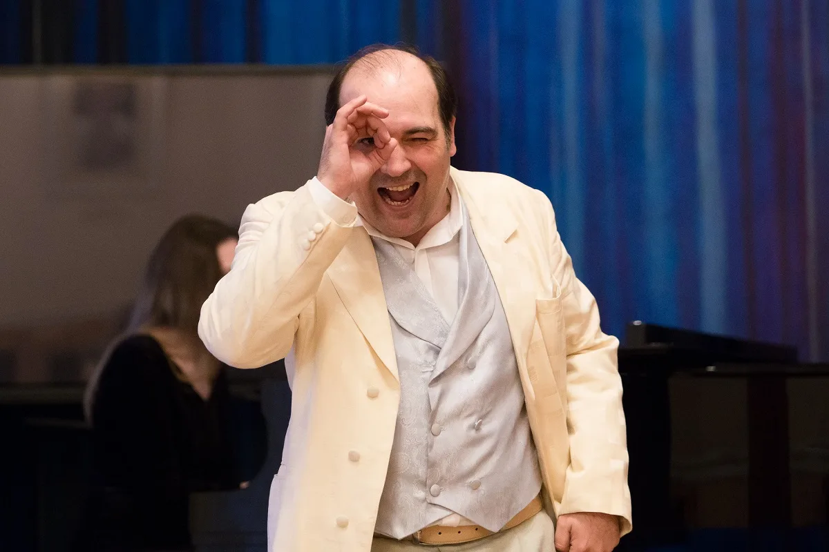 Афиша: Юмористический поединок Чехова и Твена в Москве 26 марта 2026