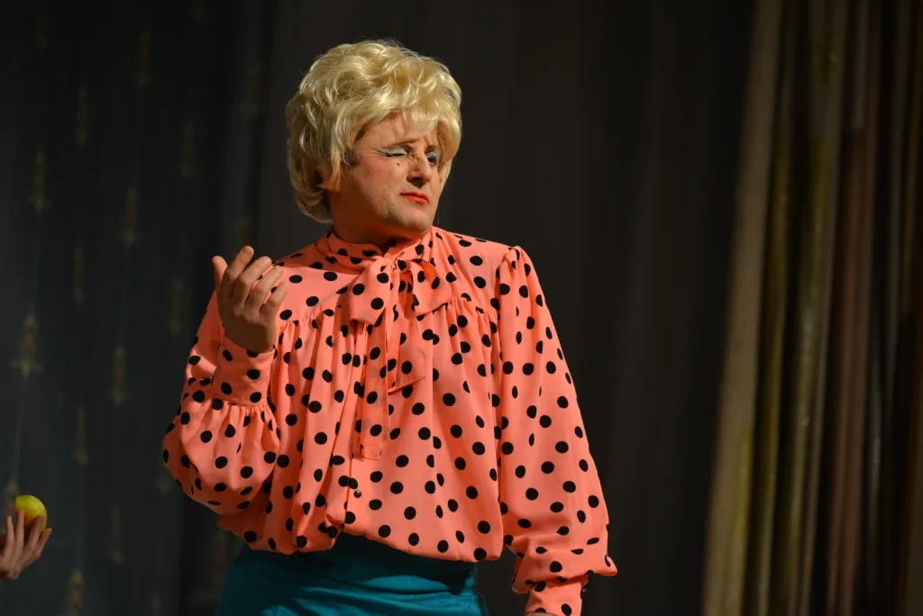 Афиша: Здравствуйте, я ваша тёща в Омске 29 марта 2026