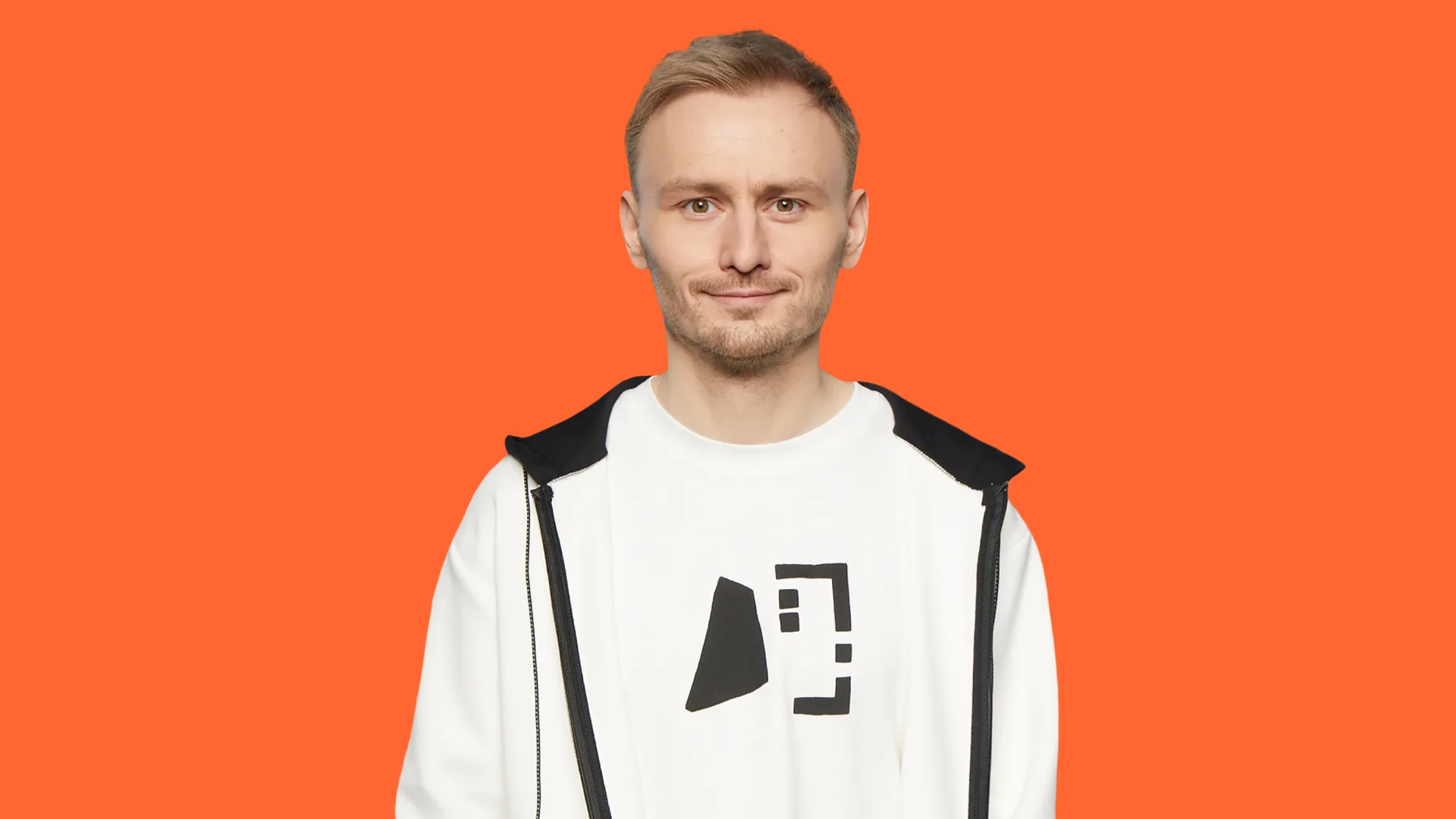 Афиша: Женя Синяков в Москве 30 марта 2026