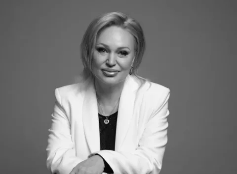 Афиша: Алла Довлатова. Тайны творчества и его величество «Случай» в Санкт-Петербурге 15 мая 2026