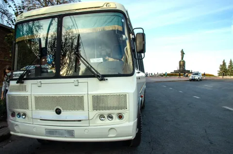 Афиша: Автобус. Приключение в Нижнем Новгороде 17 мая 2026