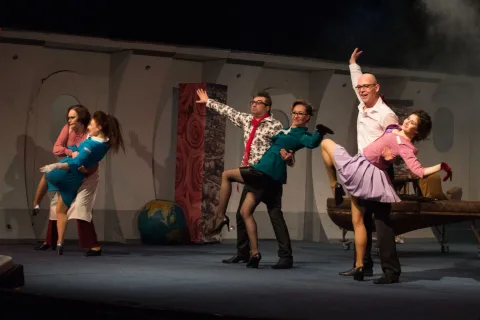 Афиша: Боинг-Боинг в Омске 14 мая 2026