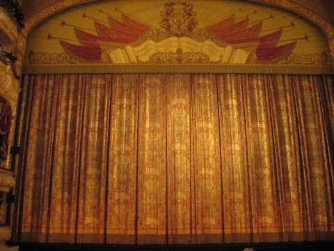 Афиша: Божественная комедия в Нижнем Новгороде 20 мая 2026