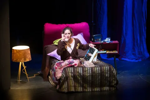 Афиша: Двое на качелях в Москве 15 мая 2026