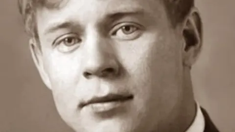Афиша: Есенин. Большой вечер поэзии в Санкт-Петербурге 30 мая 2026