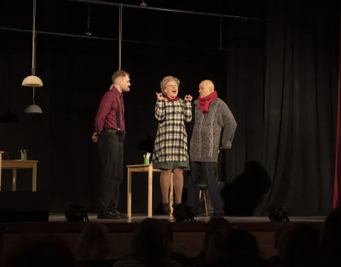 Афиша: Ищите женщину в Москве 16 мая 2026