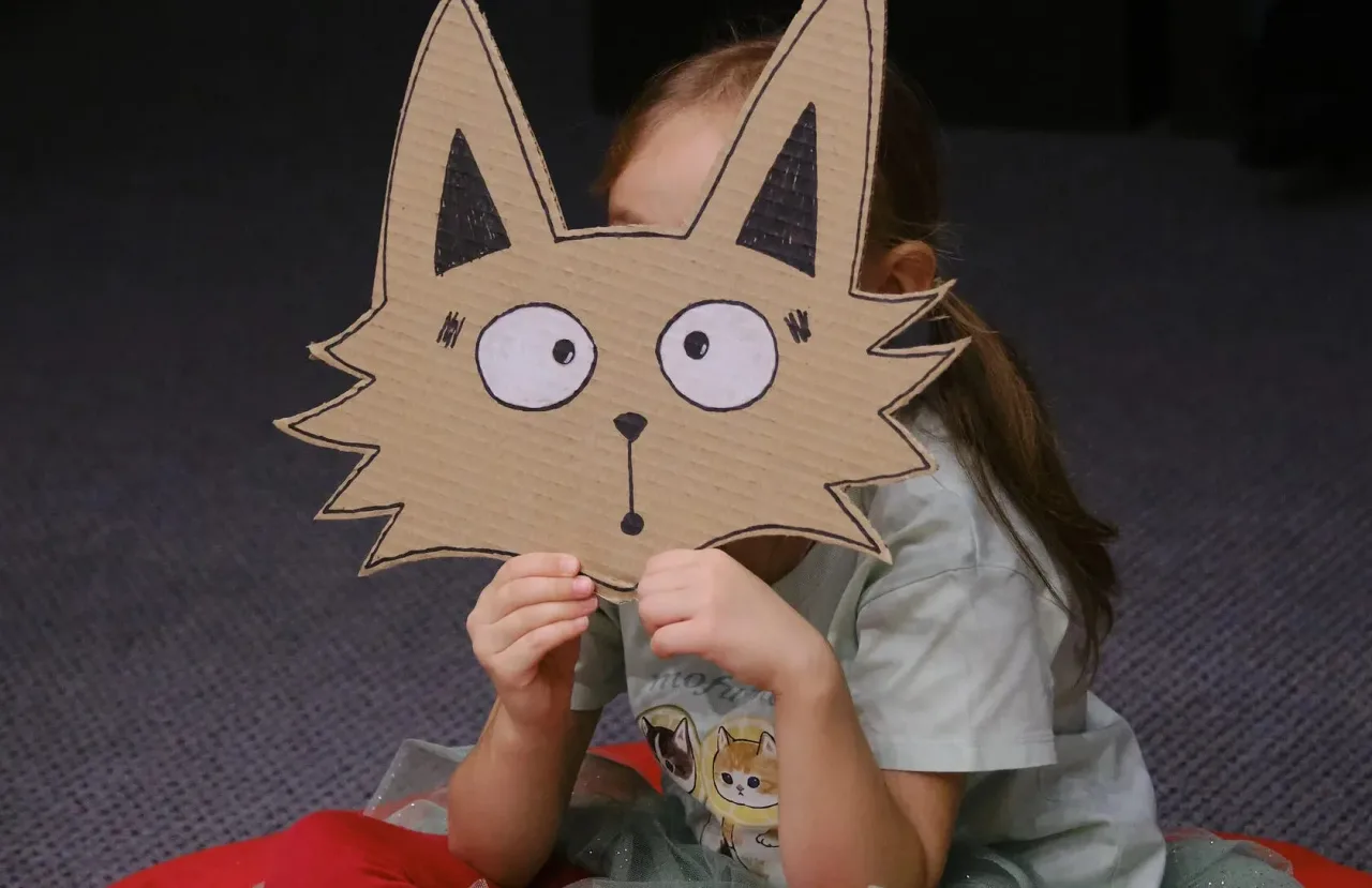 Афиша: Картонный театр: Красная шапочка в Красноярске 30 мая 2026