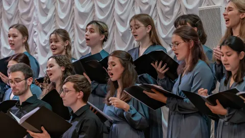 Афиша: Хор «Полигимния». Город влюблённых людей в Санкт-Петербурге 26 мая 2026