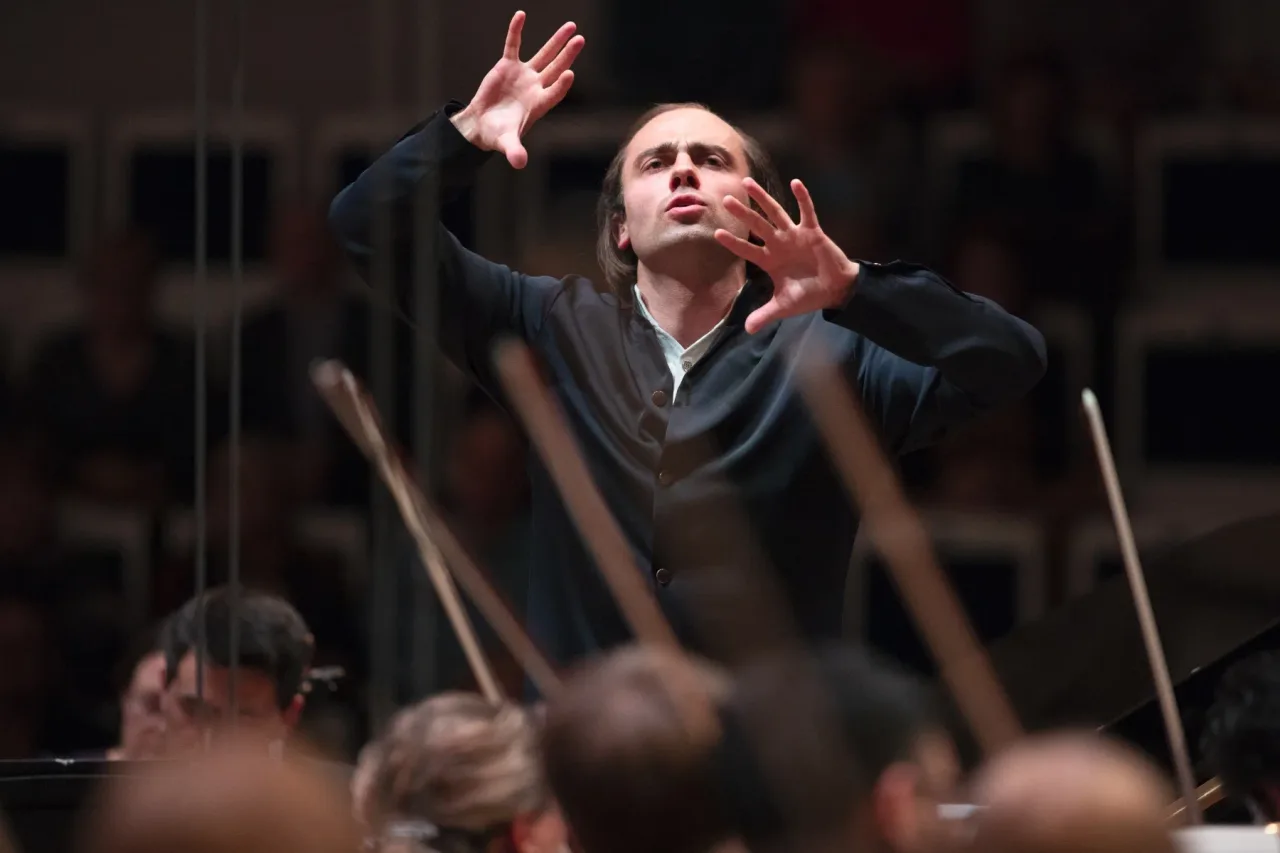 Афиша: Ко Дню Победы! в Уфе 8 мая 2026