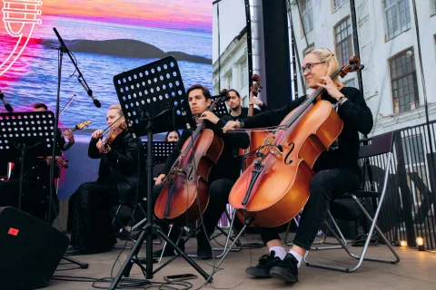 Афиша: Концерт у моря. Легенды русского рока на виолончелях в Санкт-Петербурге 29 мая 2026
