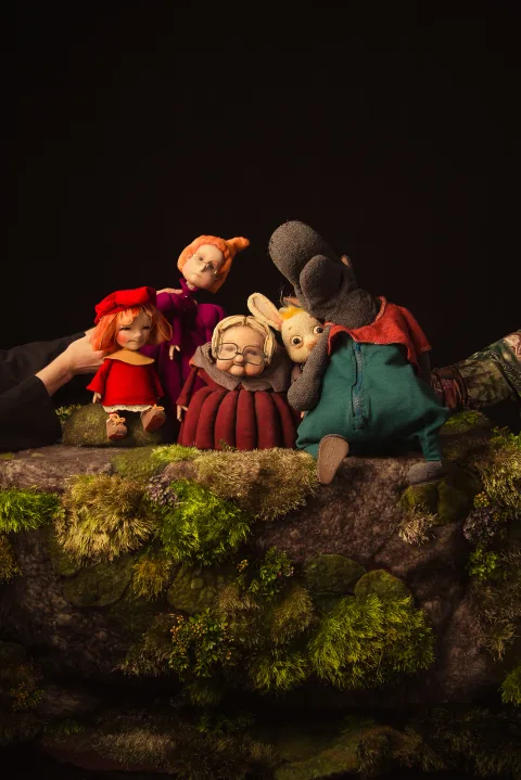 Афиша: Красная шапочка в Москве 16 мая 2026