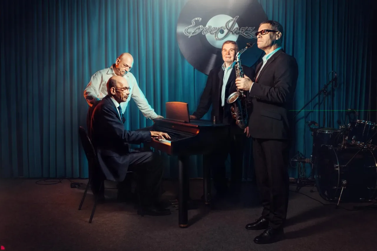 Афиша: Квартет Владислава Талабуева. Легенда Smooth-джаза: Dave Koz в Екатеринбурге 15 мая 2026