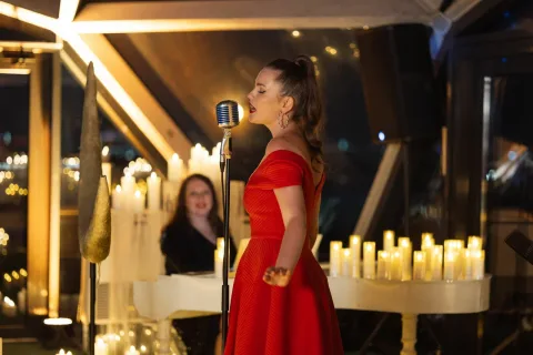 Афиша: Магия свечей. Эми Уайнхаус. Джаз на крыше в Санкт-Петербурге 13 мая 2026