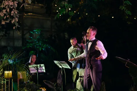 Афиша: Магия свечей. Fly Me to the Moon. Джаз на луне в оранжерее в Санкт-Петербурге 31 мая 2026