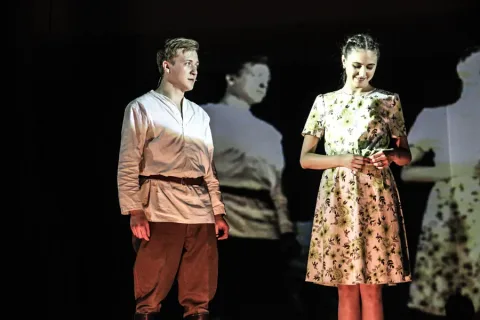 Афиша: Молодая гвардия в Москве 8 мая 2026