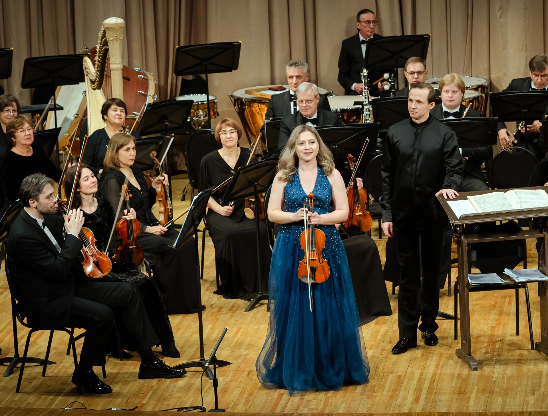 Афиша: Молодые таланты с Красноярским академическим симфоническим оркестром и Михаилом Мосенковым в Красноярске 3 мая 2026