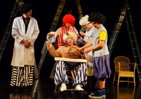 Афиша: Мой дедушка был вишней в Великом Новгороде 2 мая 2026