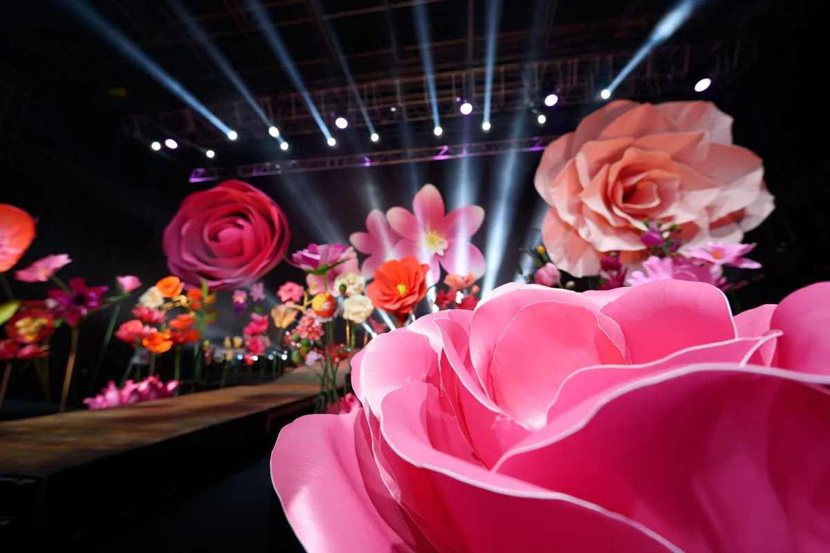 Афиша: Музыка и цветы. Маленькая ночная серенада в Москве 14 мая 2026