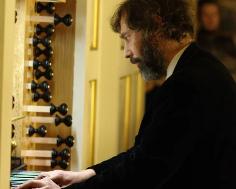 Афиша: Музыка парижских соборов в Челябинске 13 мая 2026