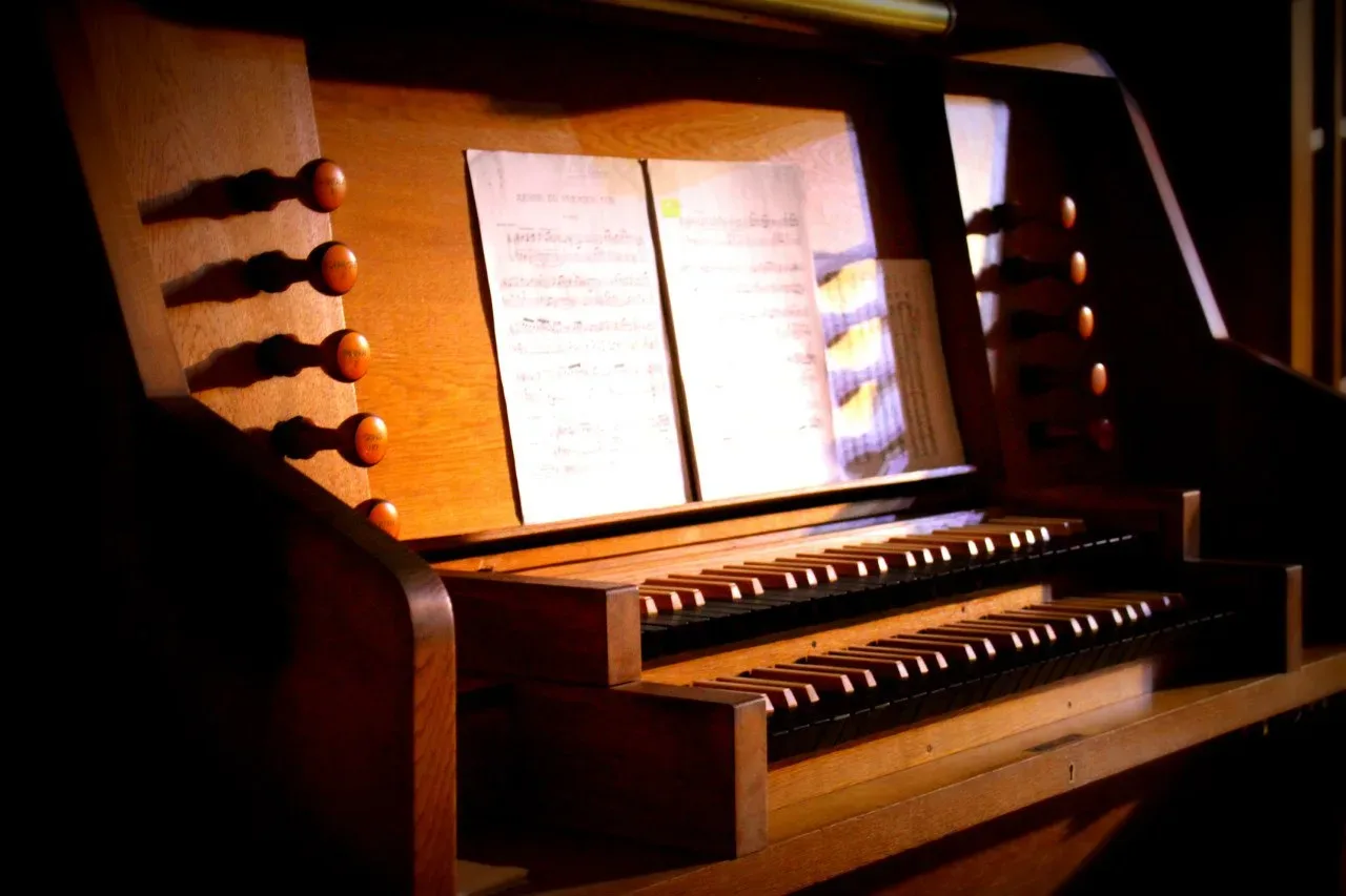 Афиша: Музыка старинных манускриптов в Санкт-Петербурге 28 мая 2026