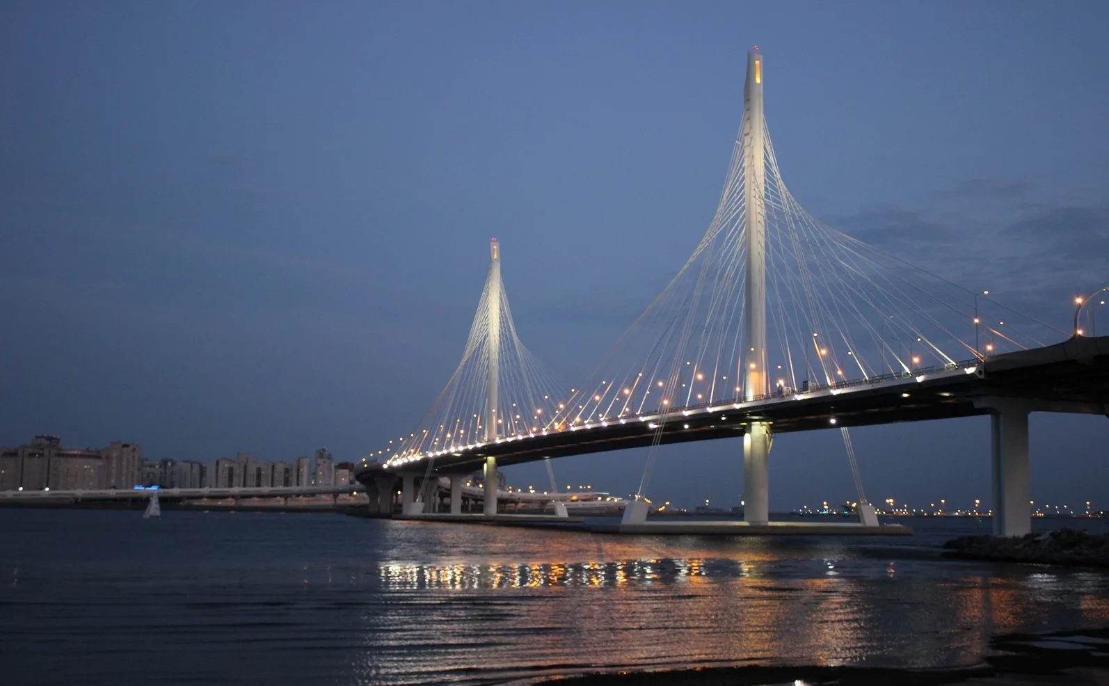 Афиша: На теплоходе по вечерней Неве с выходом в Финский залив в Санкт-Петербурге 1 мая 2026