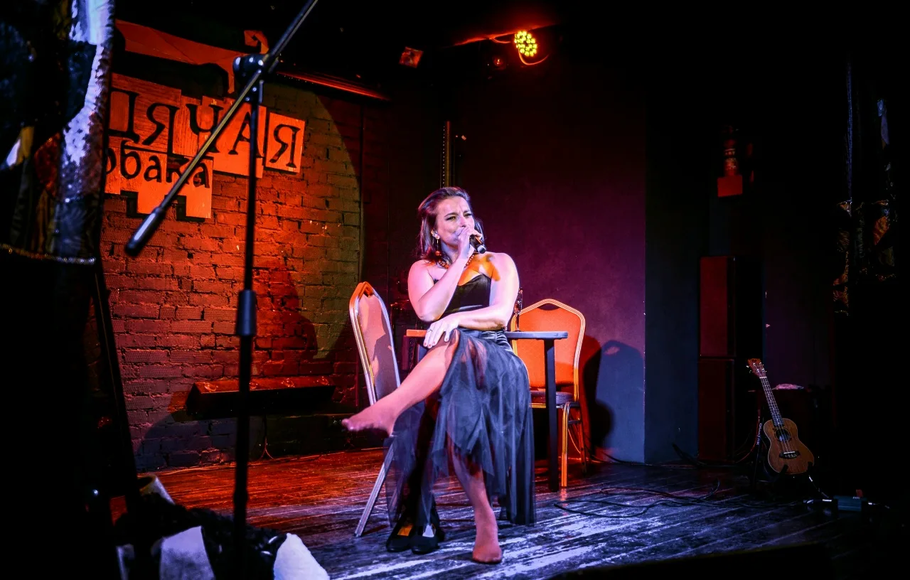 Афиша: Ольга Смирнова. Страсти по Бень в Новосибирске 3 мая 2026