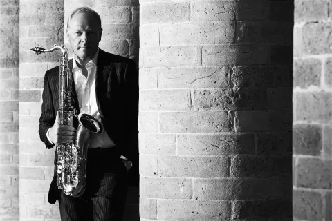 Афиша: От Баха до Битлз в Санкт-Петербурге 17 мая 2026