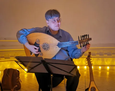 Афиша: Песни средневековья при свечах. Музыка рыцарской эпохи в Санкт-Петербурге 8 мая 2026