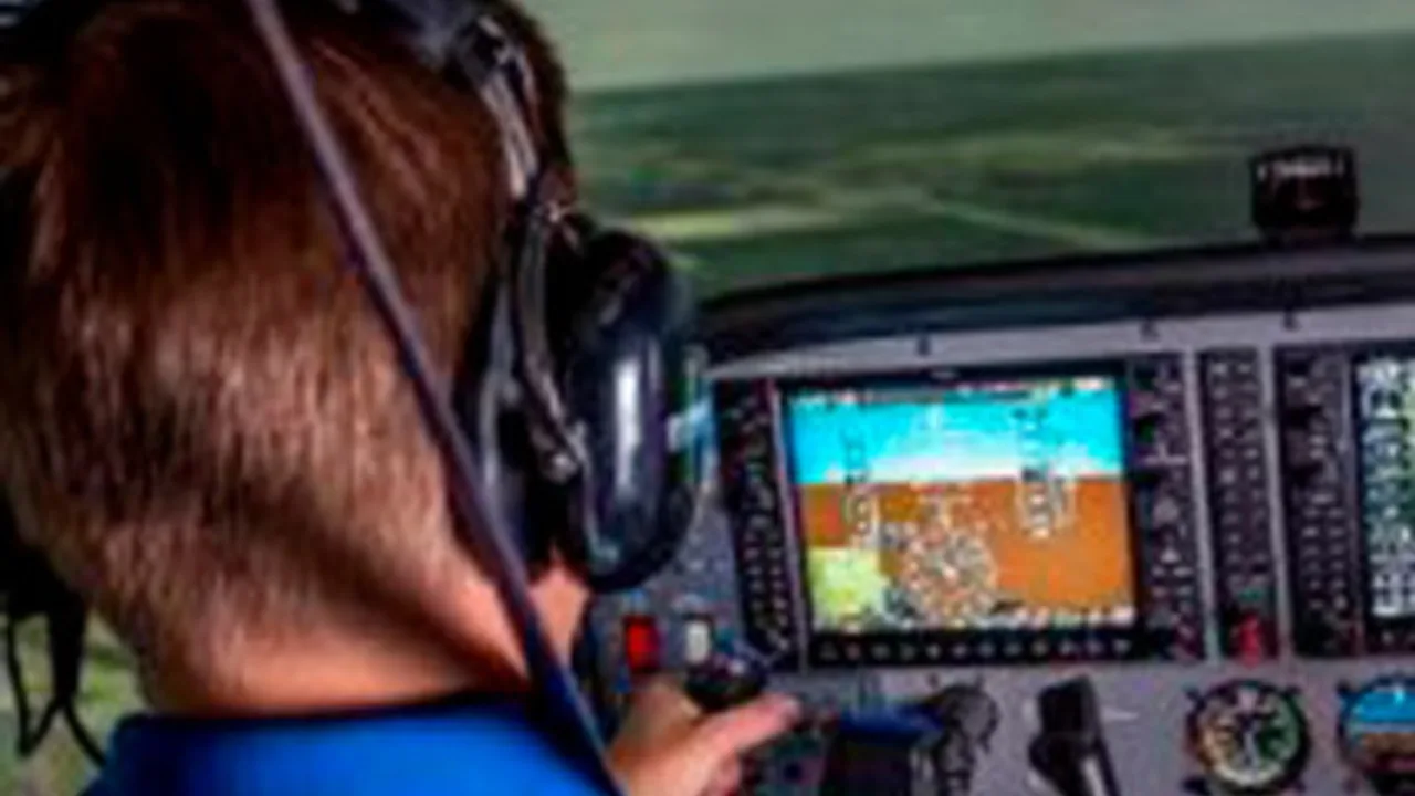 Афиша: Полёт на авиатренажёре легкомоторного самолёта Cessna-172 в Санкт-Петербурге 24 мая 2026