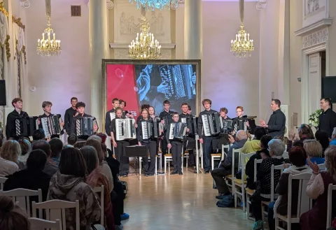 Афиша: Полёт в Санкт-Петербурге 16 мая 2026