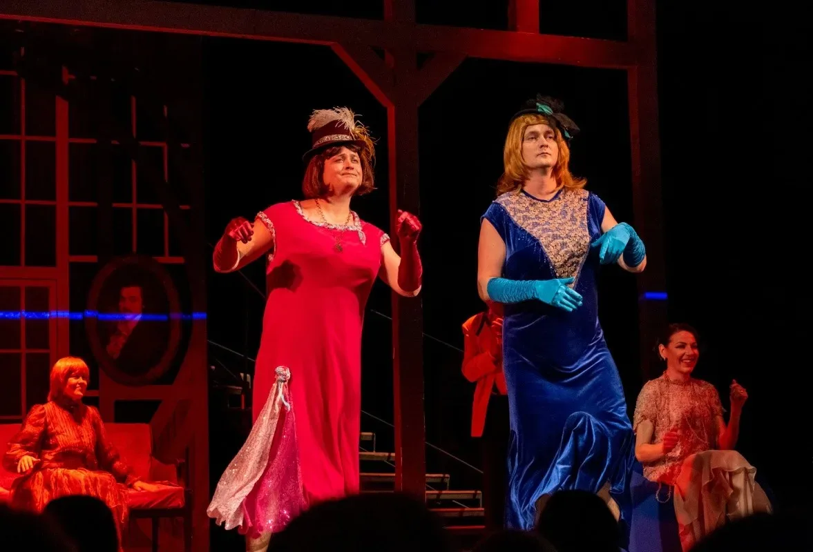 Афиша: Примадонны в Калининграде 5 мая 2026