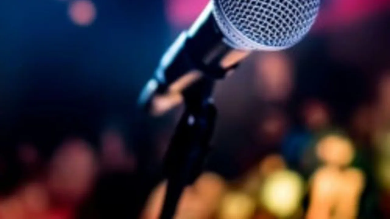 Афиша: Pro standup концерт 30+ медийных комиков в Санкт-Петербурге 25 мая 2026