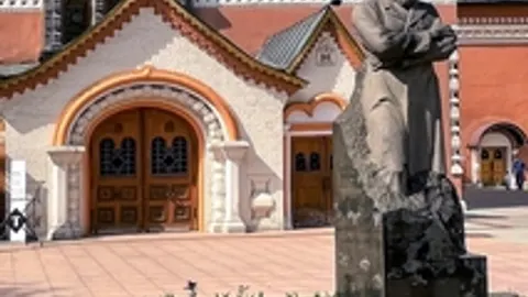Афиша: Прогулки по Третьяковской галерее. Час искусства в Смоленске 22 мая 2026