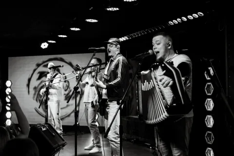 Афиша: Рви меха — оркестр! в Томске 22 мая 2026