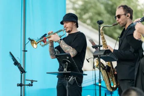 Афиша: Сергей Молчанов и кавер-группа «Филины». Квартирник в Омске 9 мая 2026