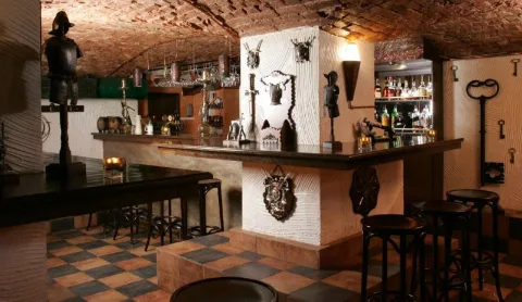 Афиша: Тайны Васильевского острова в Санкт-Петербурге 1 мая 2026