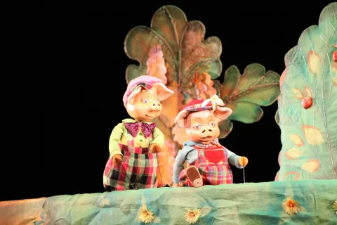 Афиша: Три поросёнка в Ульяновске 17 мая 2026