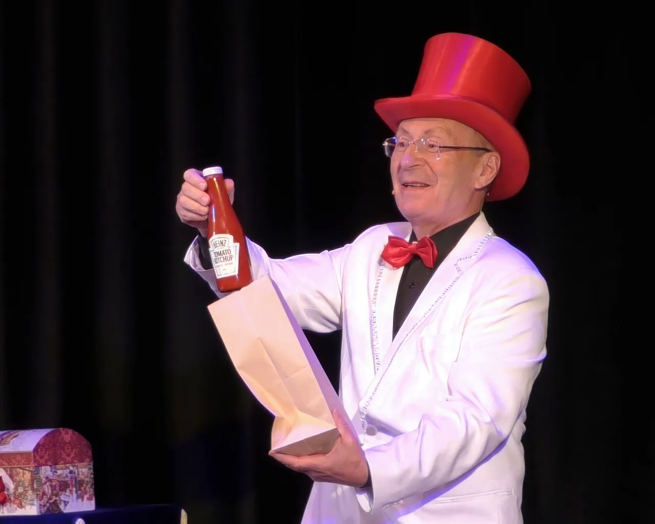 Афиша: Удиви меня в Саратове 17 мая 2026