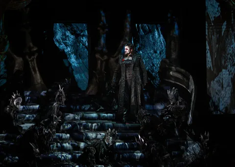 Афиша: Вампир в Санкт-Петербурге 27 мая 2026