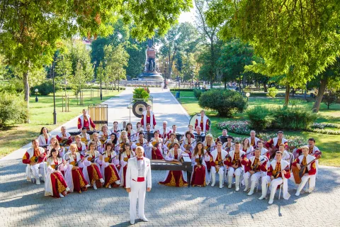 Афиша: Виртуозы Кубани. Несокрушимая и легендарная в Краснодаре 9 мая 2026