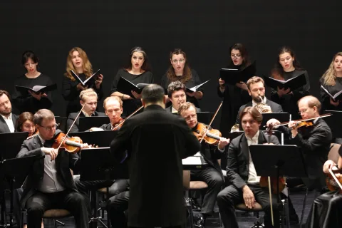 Афиша: Виртуозы Москвы во Владивостоке 21 мая 2026