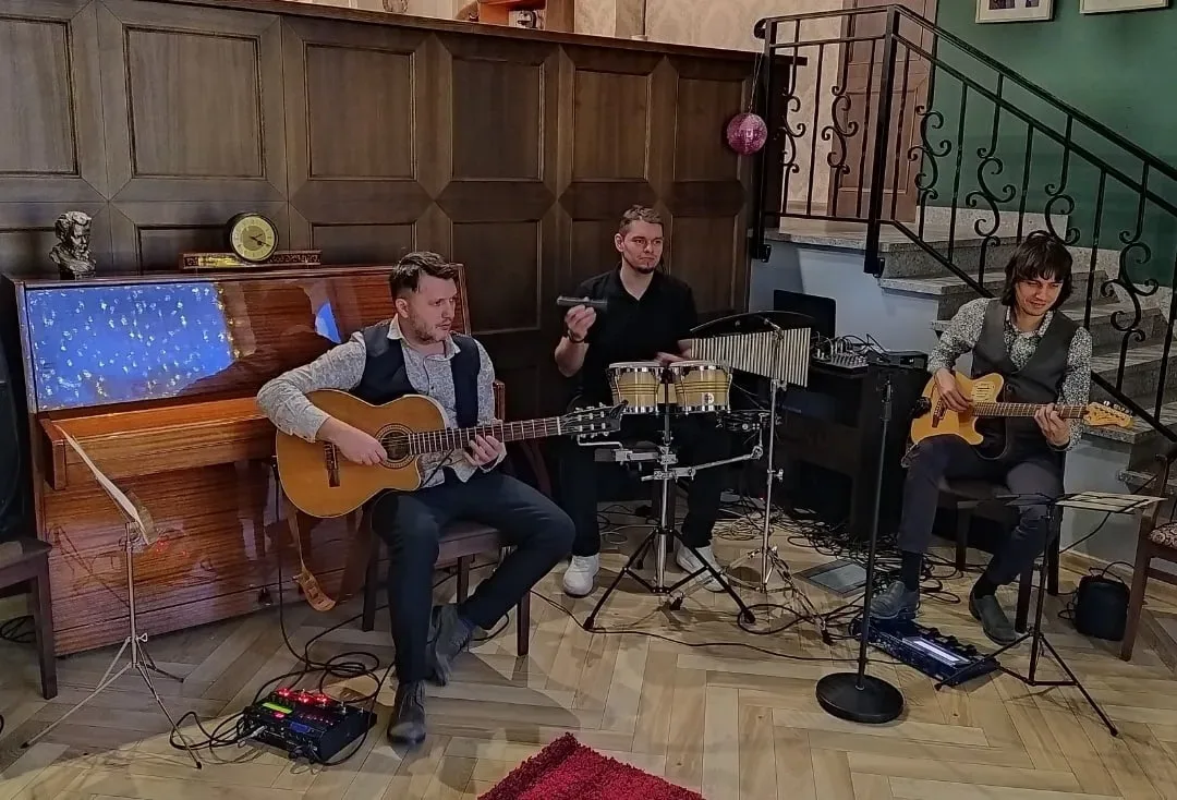 Афиша: Влюблённые в гитары / Las Guitarras Enamoradas в Красноярске 8 мая 2026